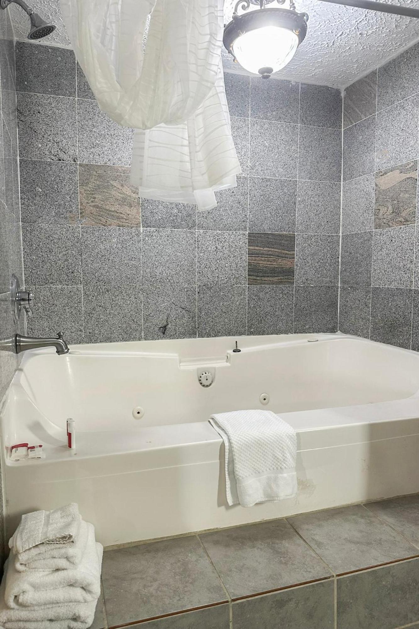 Regal Inn Guntersville By Oyo Hwy 431 Екстериор снимка
