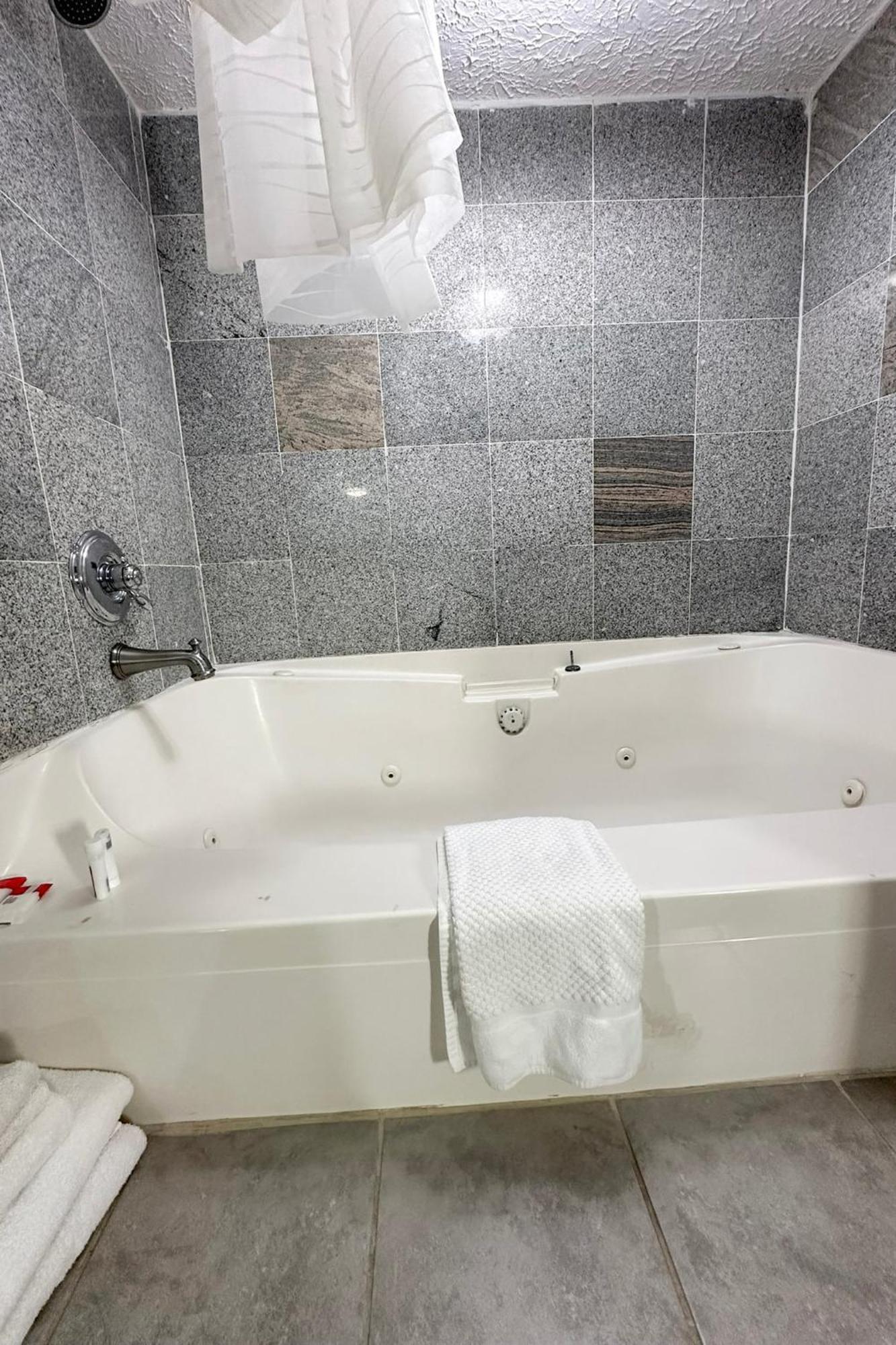 Regal Inn Guntersville By Oyo Hwy 431 Екстериор снимка