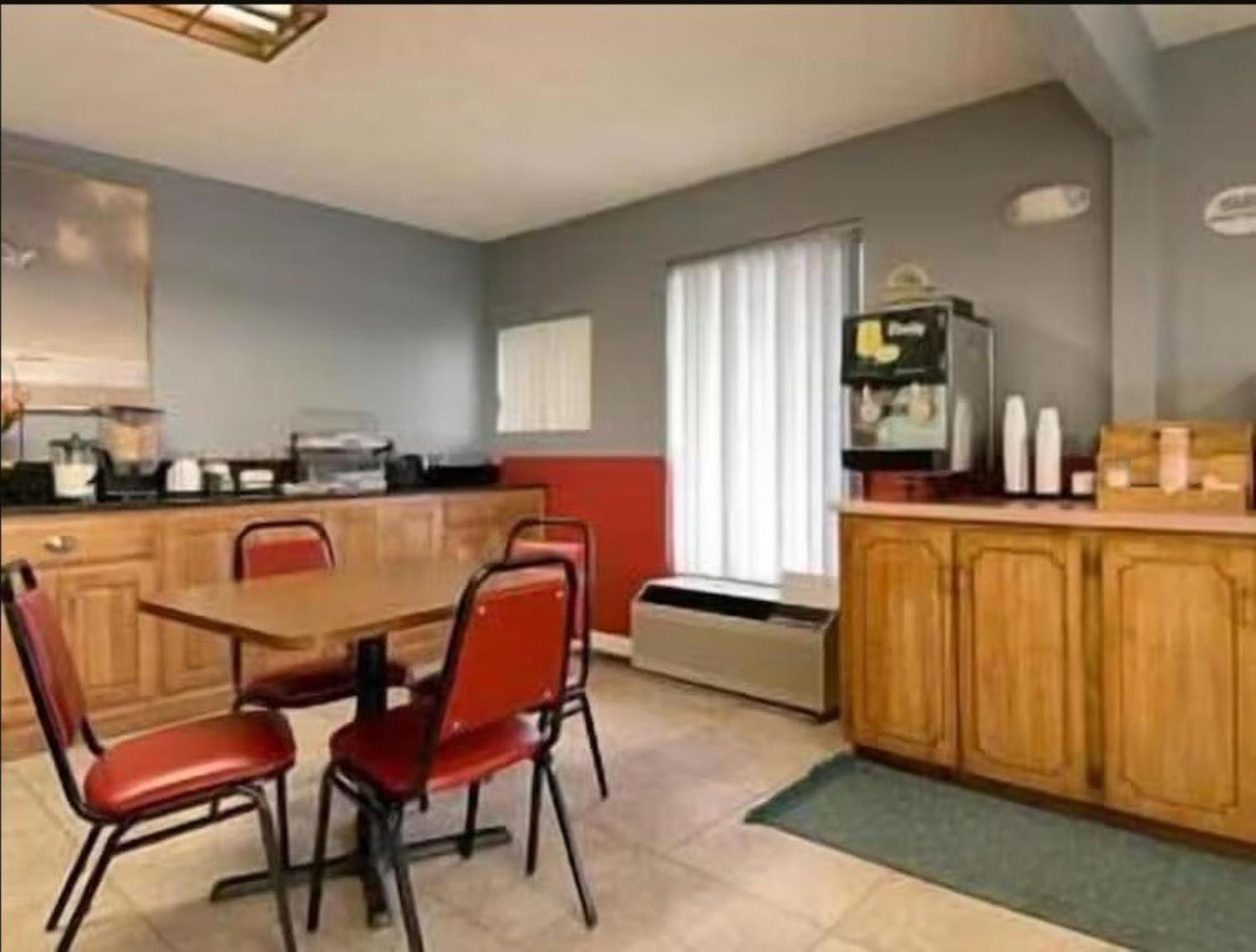 Regal Inn Guntersville By Oyo Hwy 431 Ресторант снимка